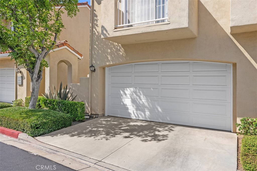 2303 Paseo Circulo