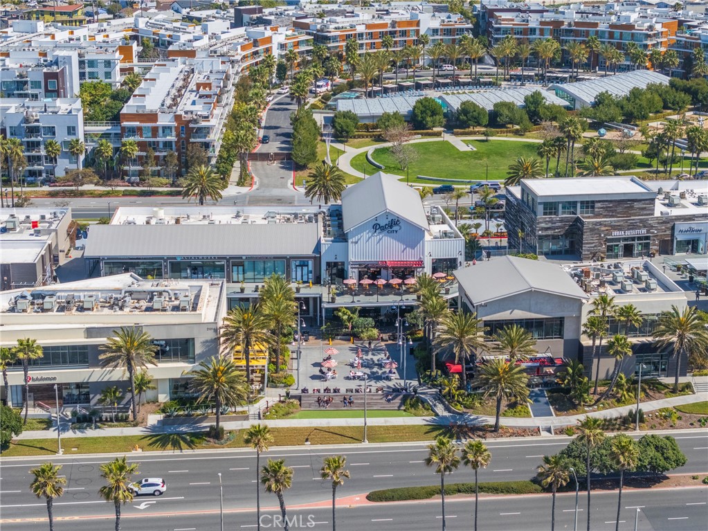 404 Goldenwest Street