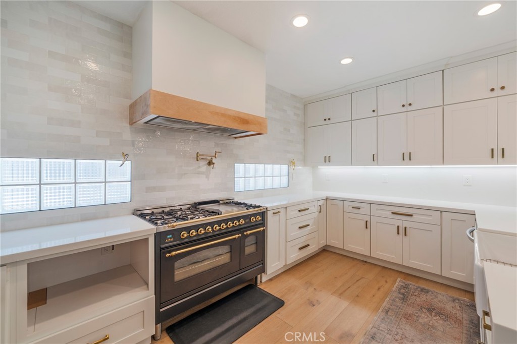 404 Goldenwest Street