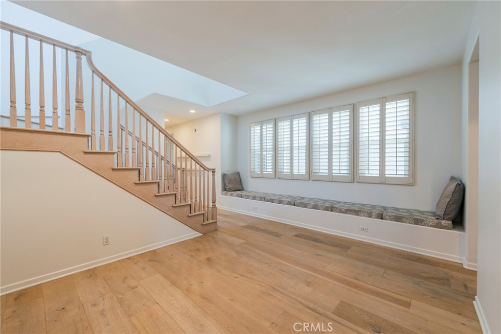 404 Goldenwest Street