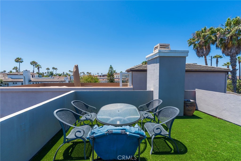 404 Goldenwest Street