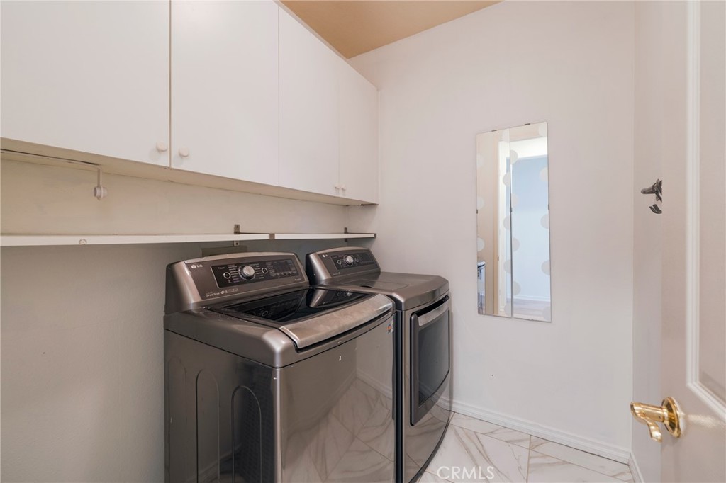 404 Goldenwest Street