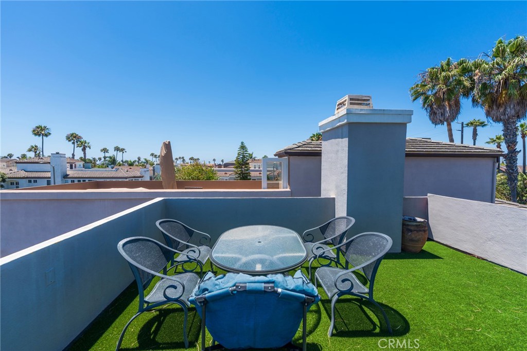 404 Goldenwest Street