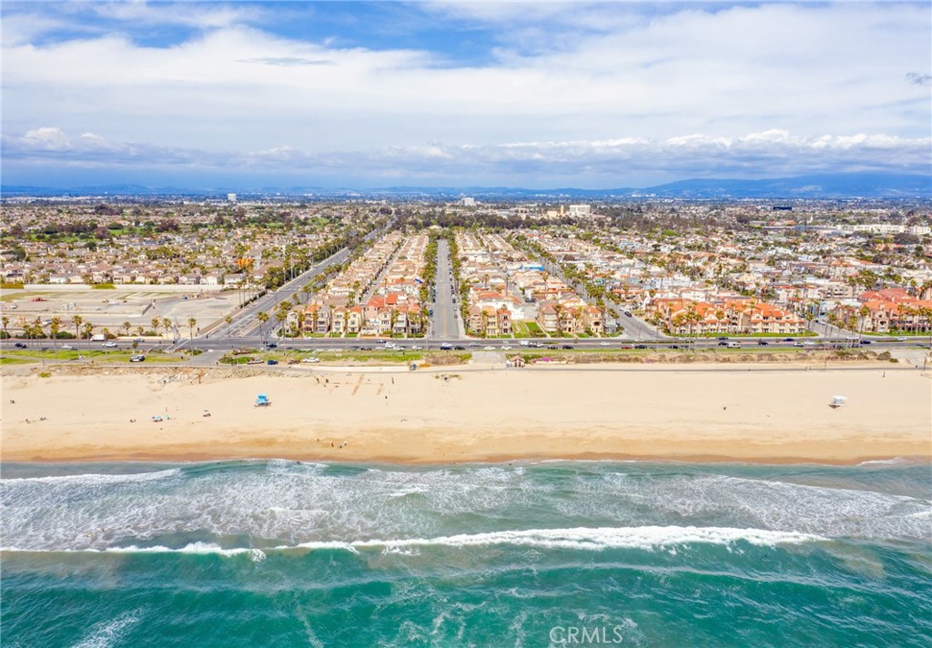 404 Goldenwest Street