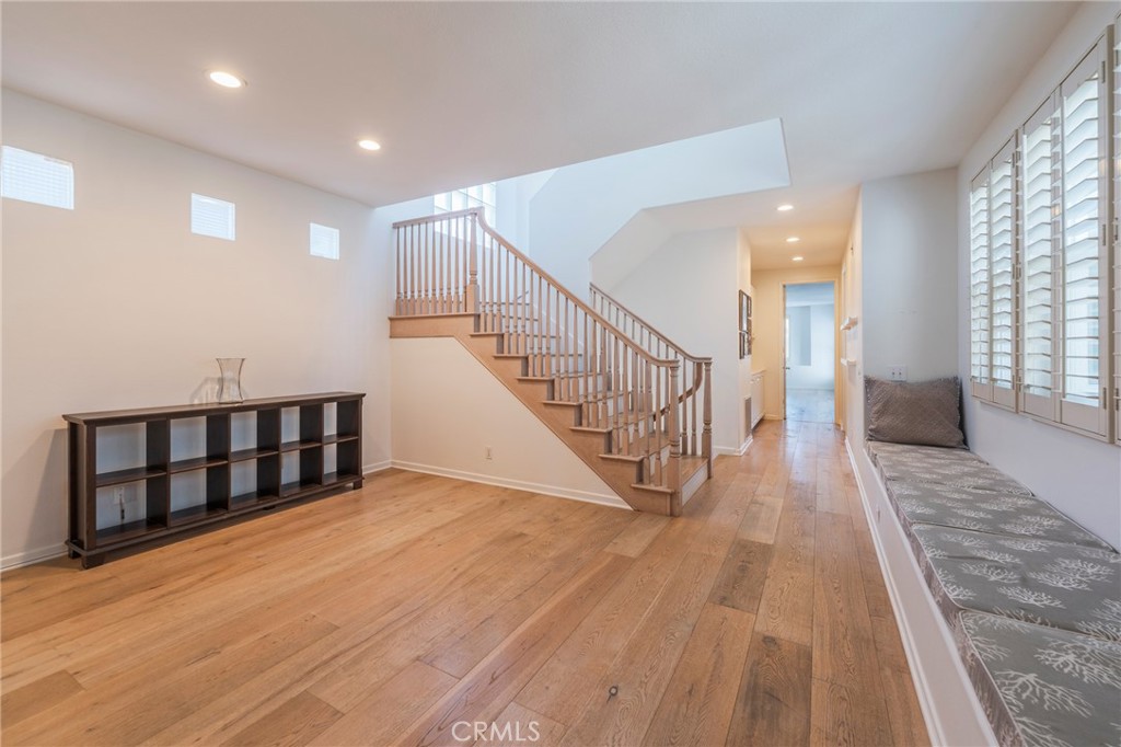 404 Goldenwest Street