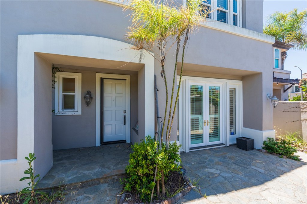 404 Goldenwest Street