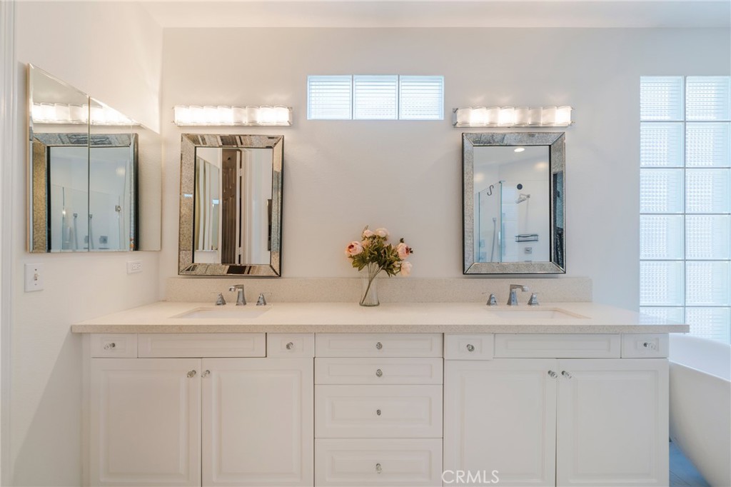 404 Goldenwest Street