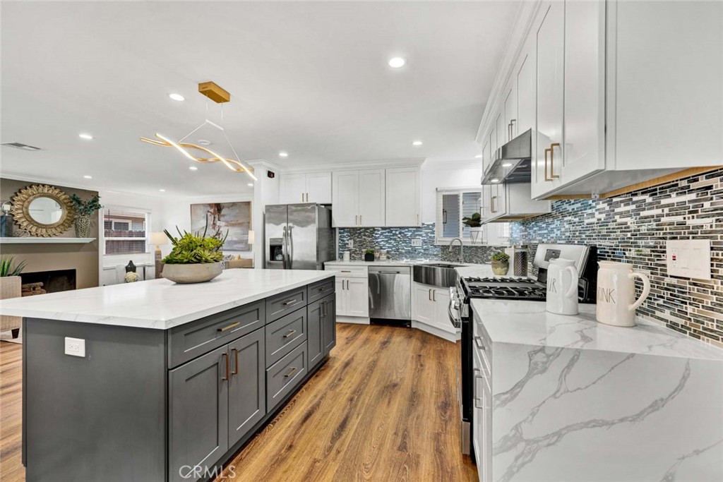 17373 Santa Maria Street