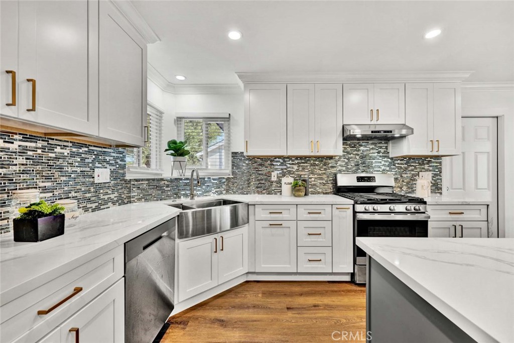 17373 Santa Maria Street