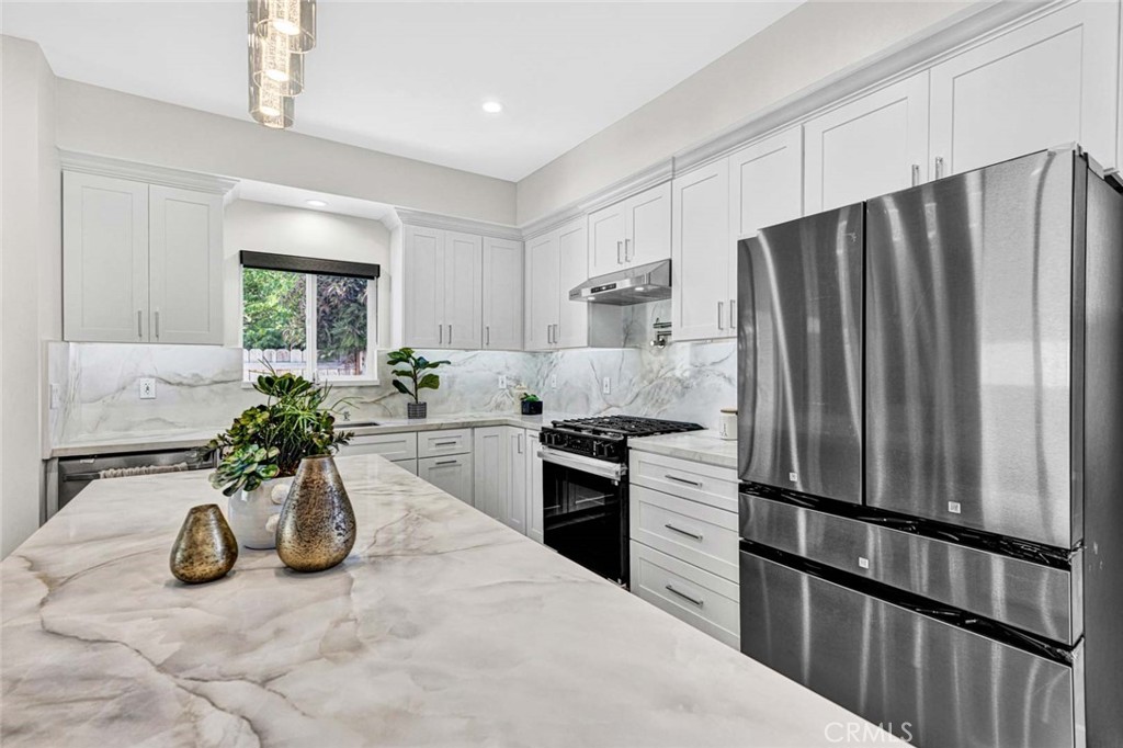 17373 Santa Maria Street