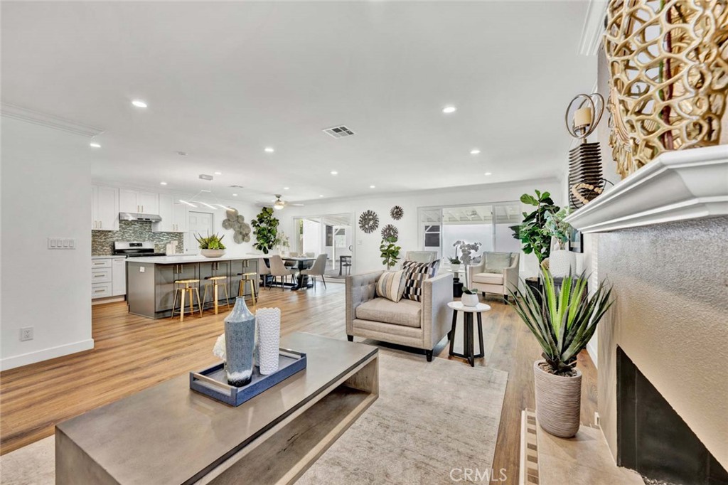 17373 Santa Maria Street