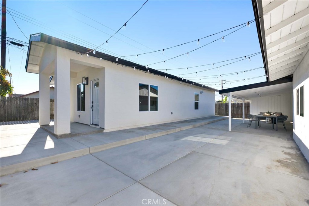 17373 Santa Maria Street