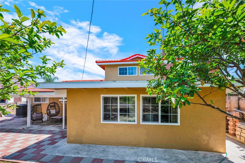 10449 Margarita Avenue