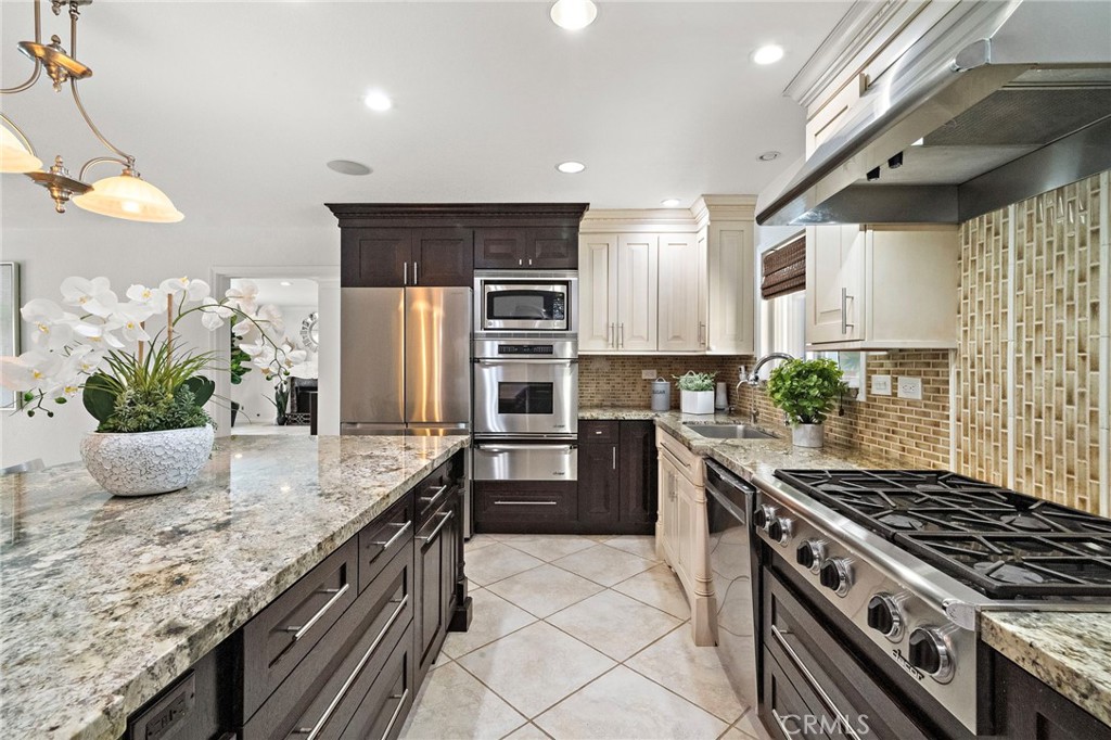 9168 El Azul Circle