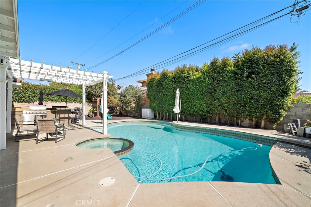 9168 El Azul Circle