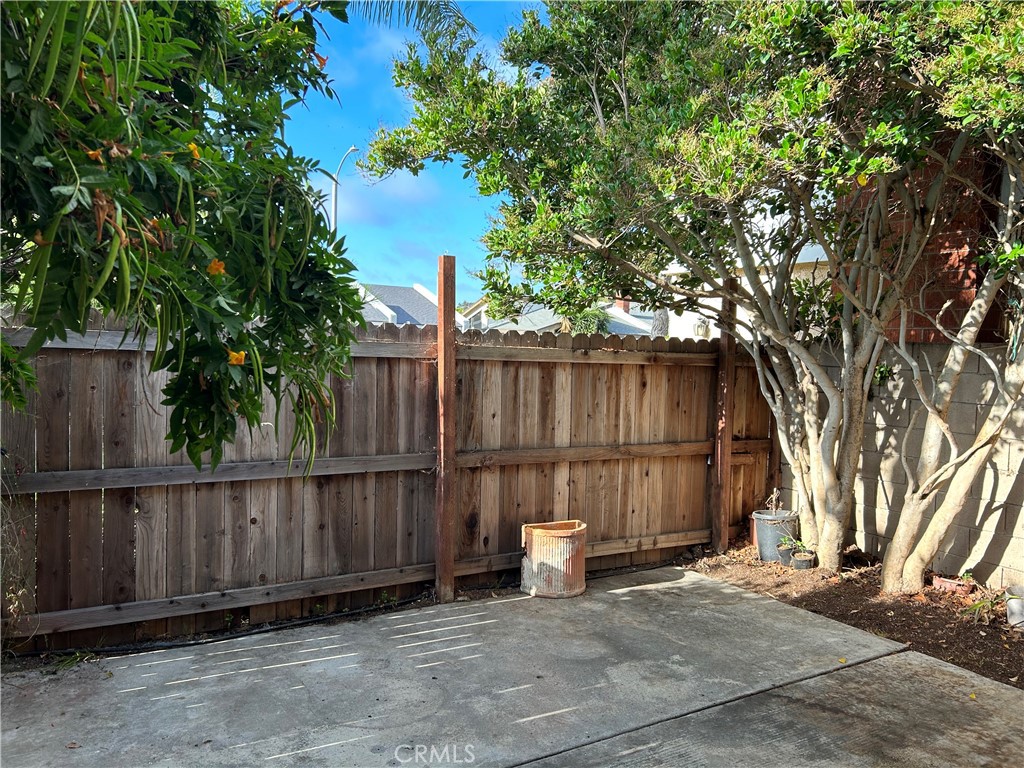 212 Rochester Avenue