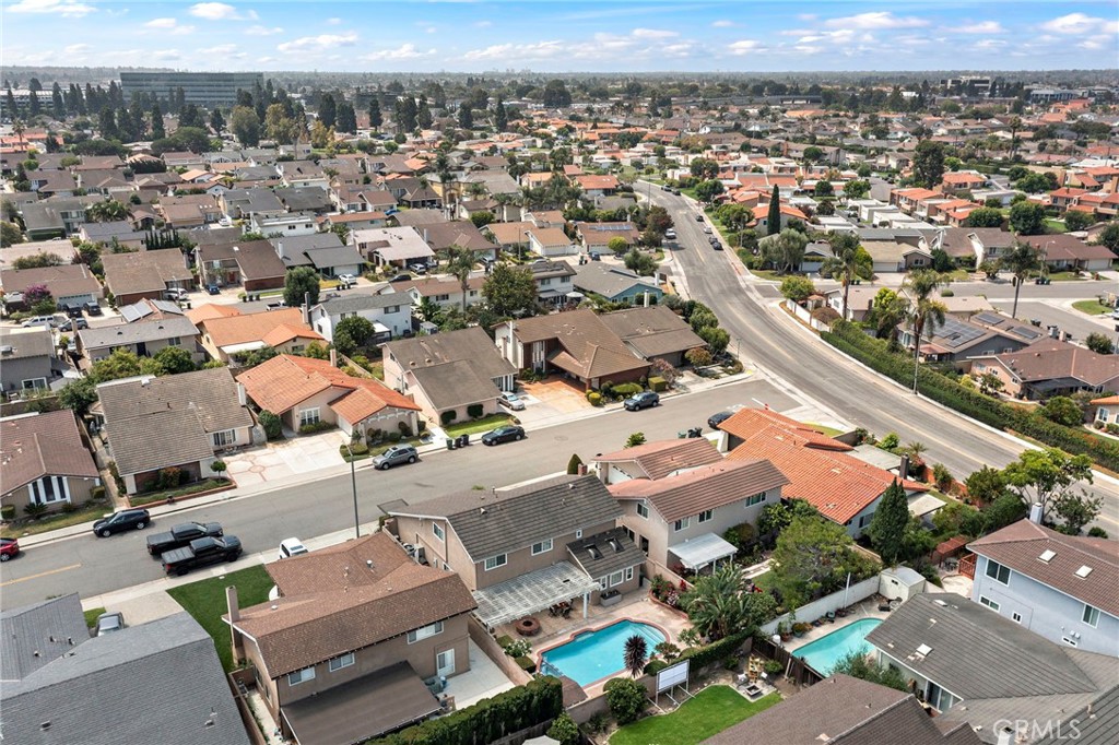 10667 La Bahia Avenue