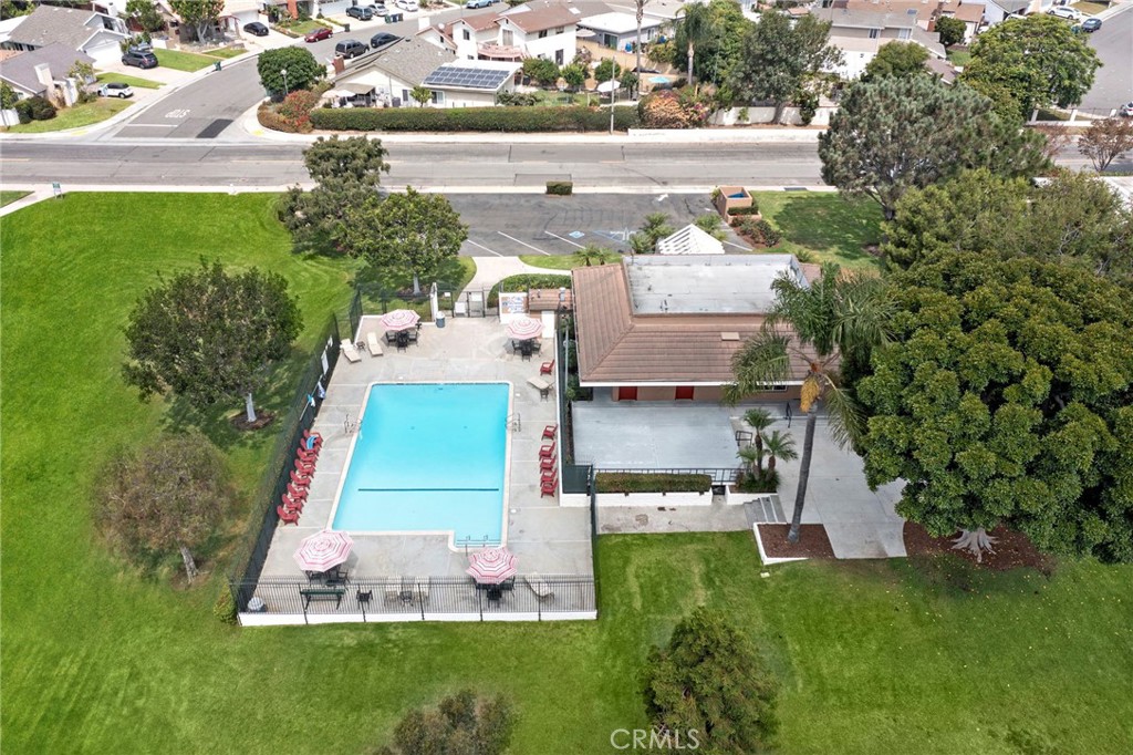 10667 La Bahia Avenue