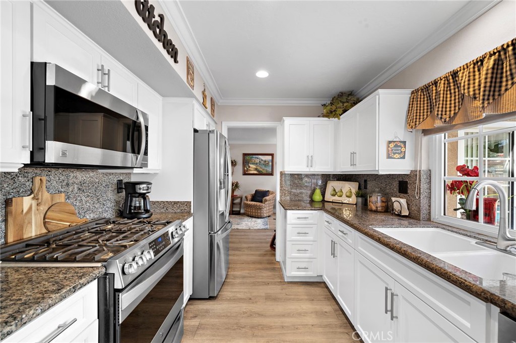 10667 La Bahia Avenue