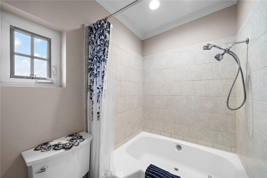 10667 La Bahia Avenue