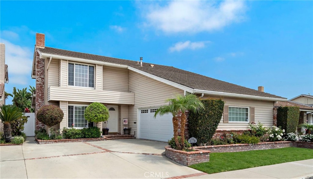 10667 La Bahia Avenue