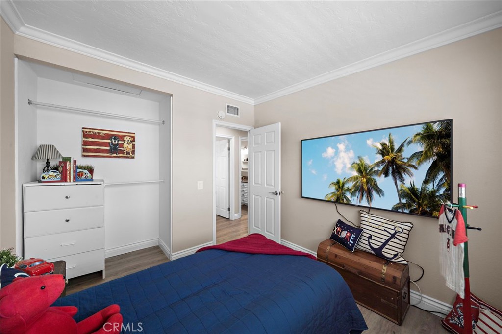 10667 La Bahia Avenue