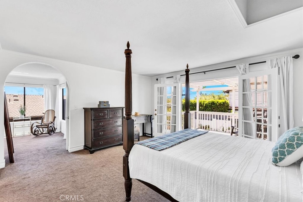 210 W Avenida Gaviota