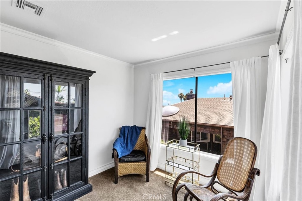 210 W Avenida Gaviota