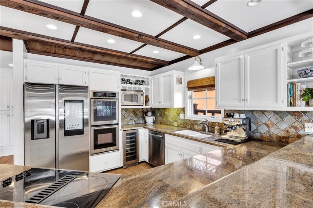 210 W Avenida Gaviota