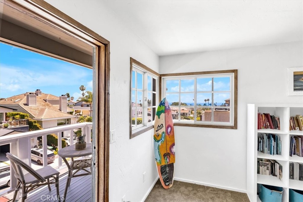 210 W Avenida Gaviota