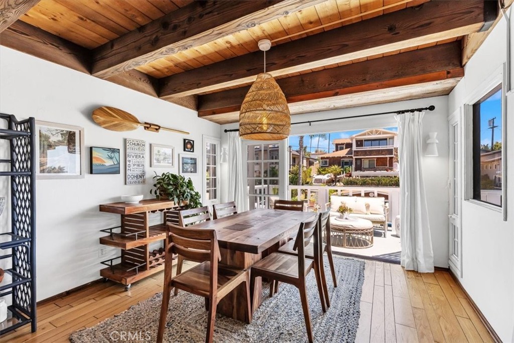 210 W Avenida Gaviota