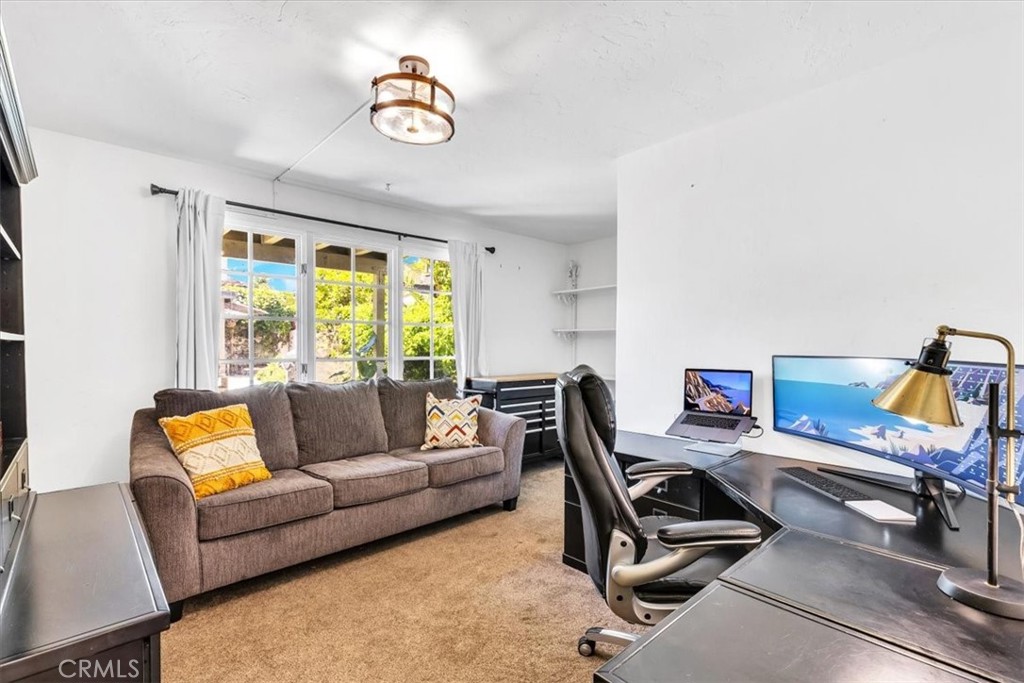 210 W Avenida Gaviota
