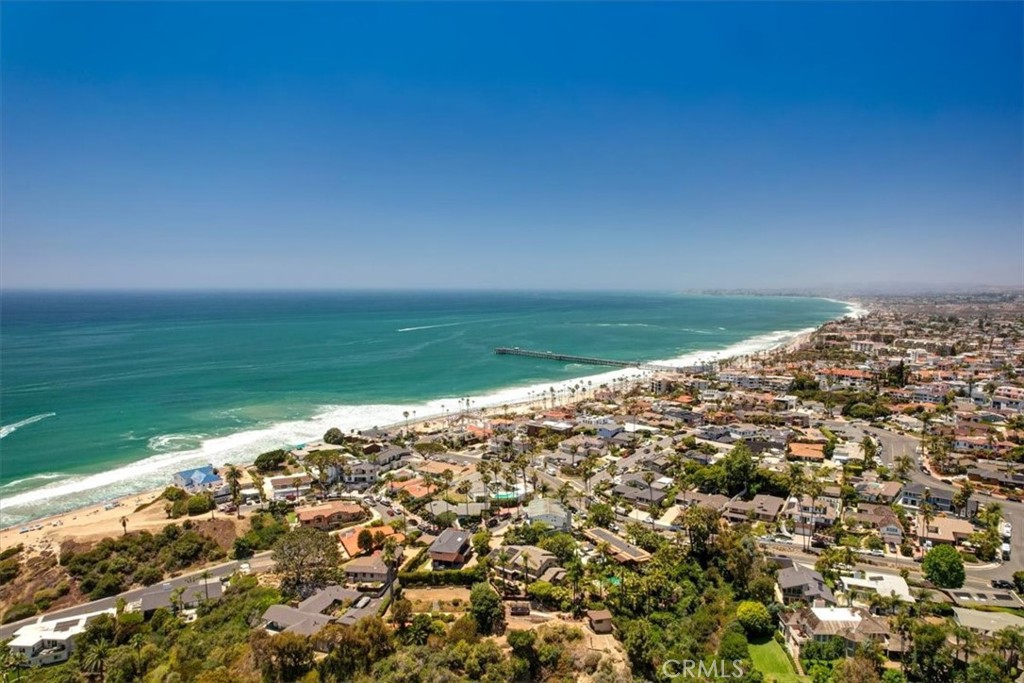 210 W Avenida Gaviota