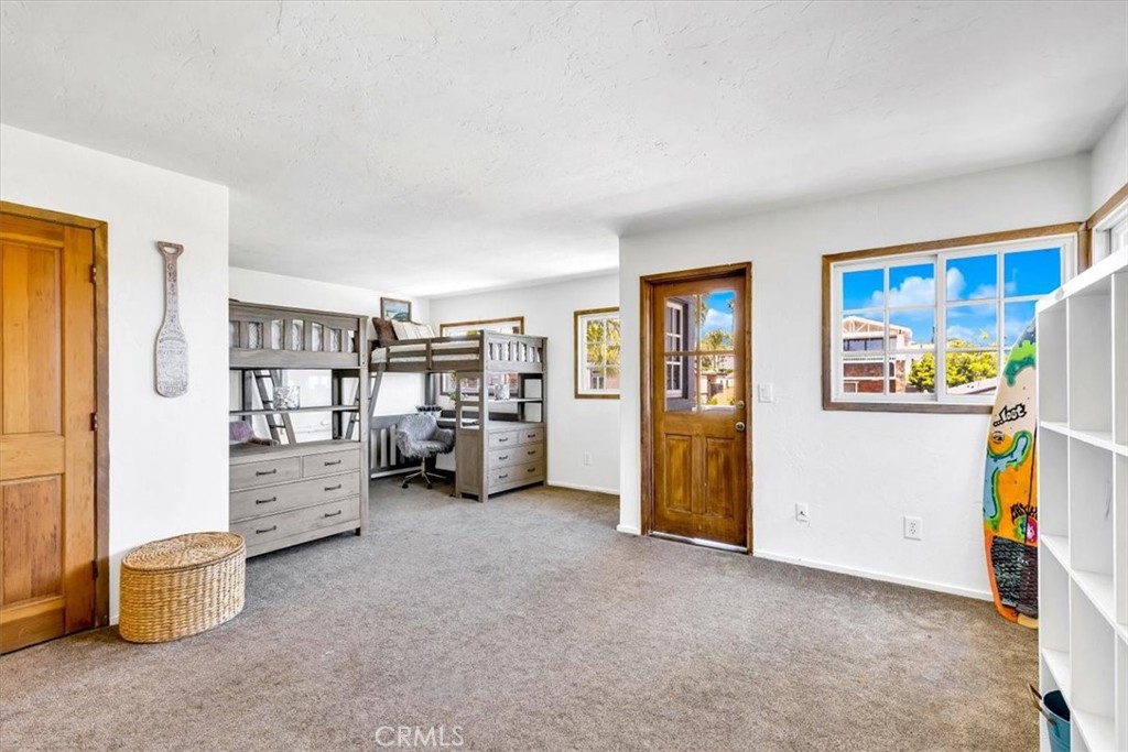 210 W Avenida Gaviota