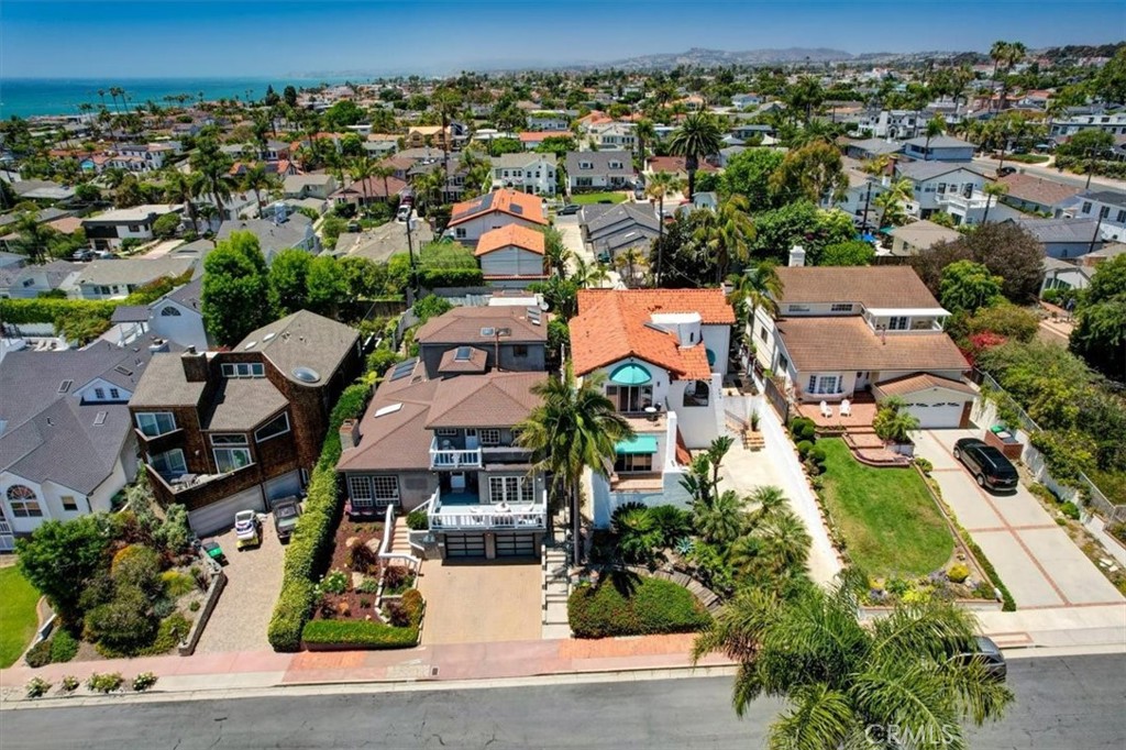 210 W Avenida Gaviota