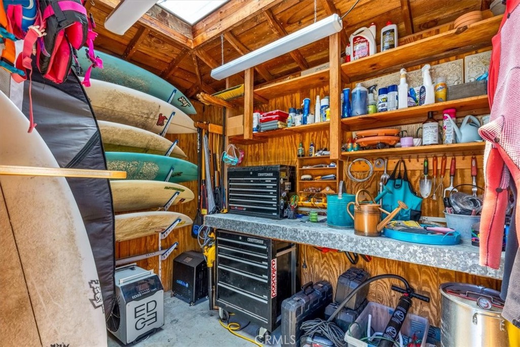 210 W Avenida Gaviota