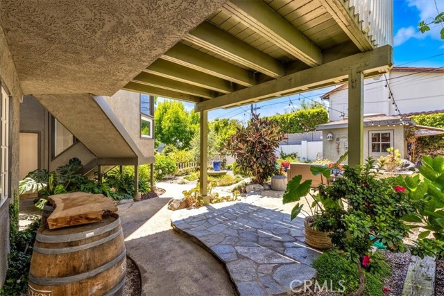 210 W Avenida Gaviota