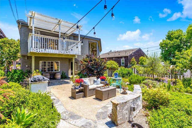 210 W Avenida Gaviota