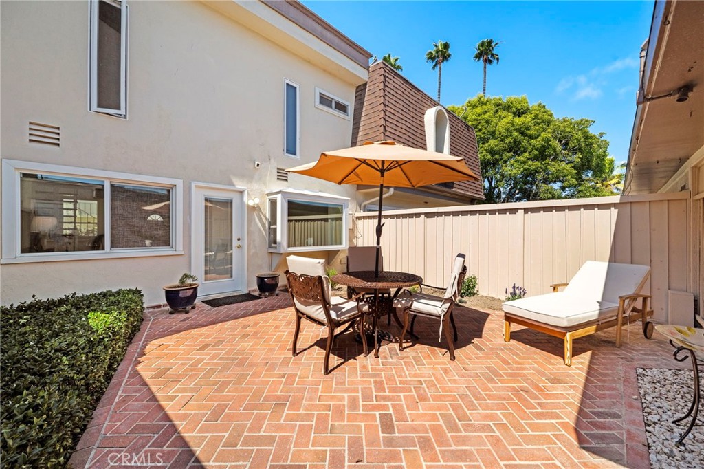 9745 Port Royal Circle