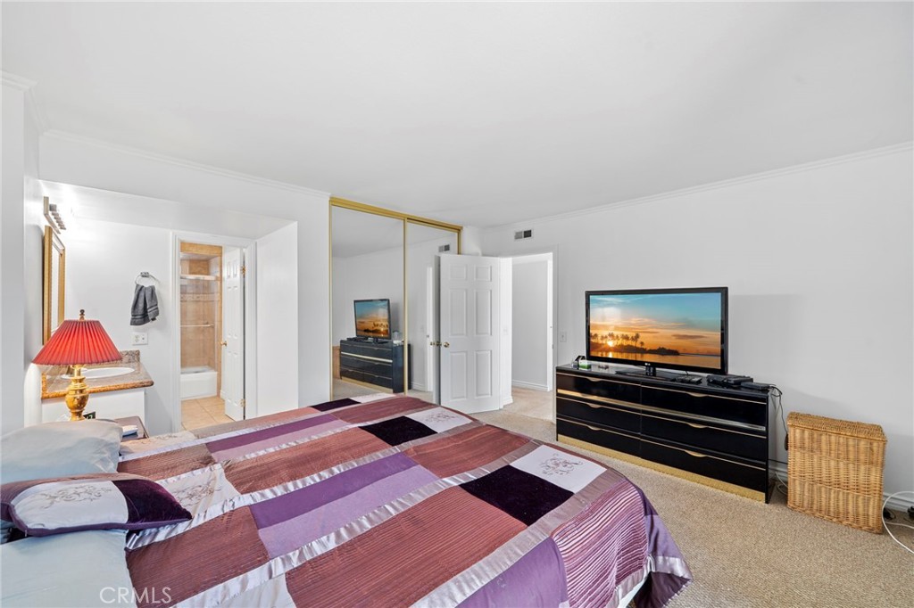 9745 Port Royal Circle