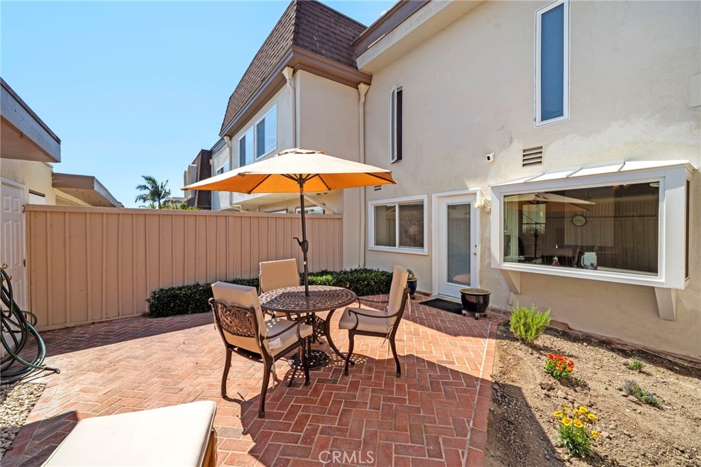 9745 Port Royal Circle