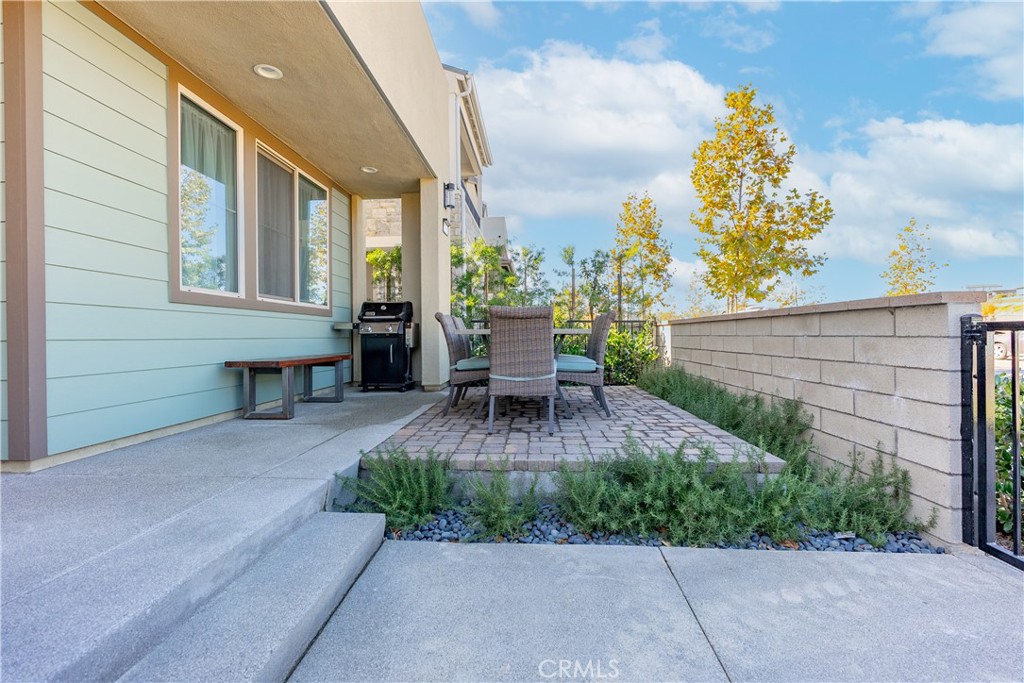 2371 Horseback Rd