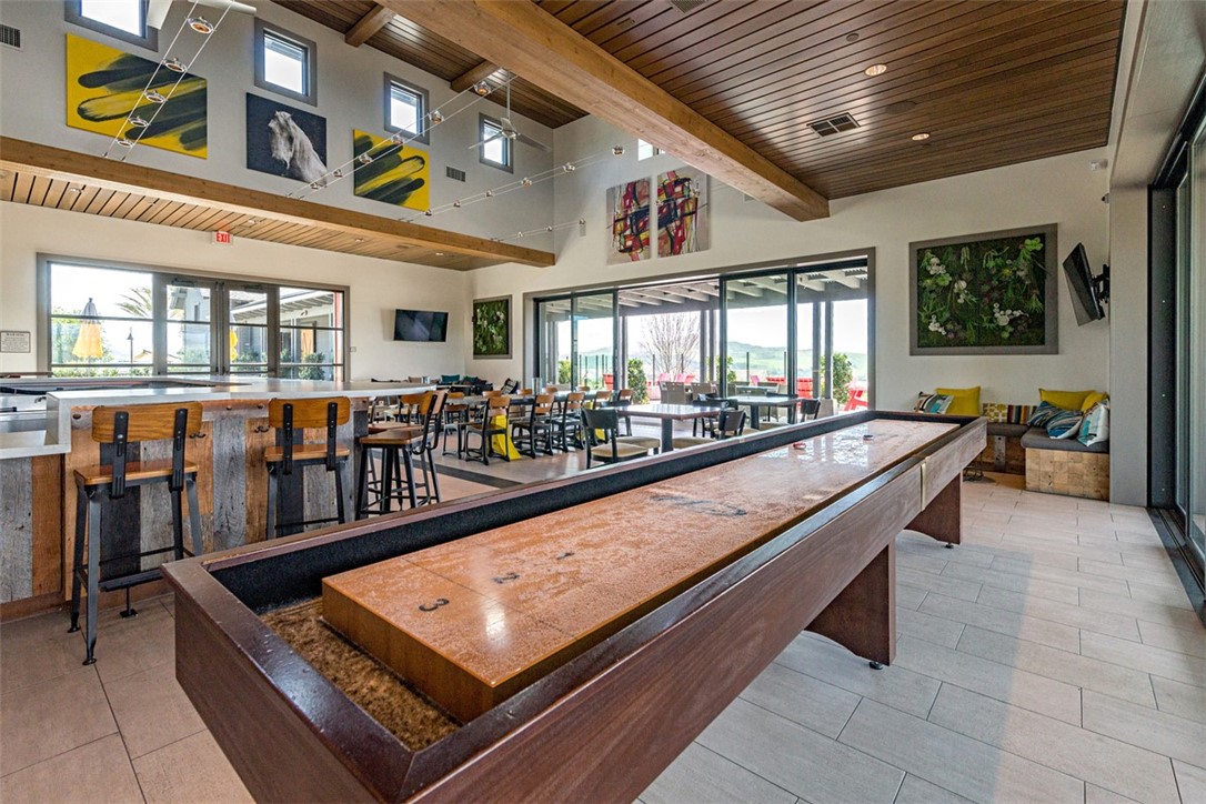 2371 Horseback Rd