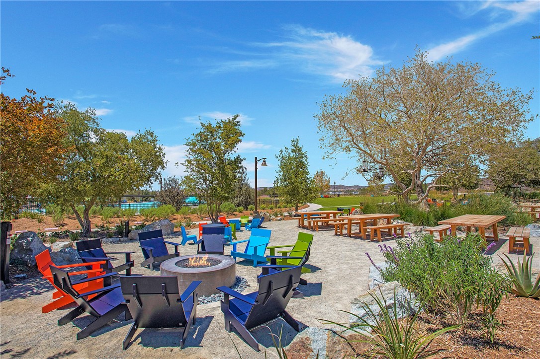 2371 Horseback Rd