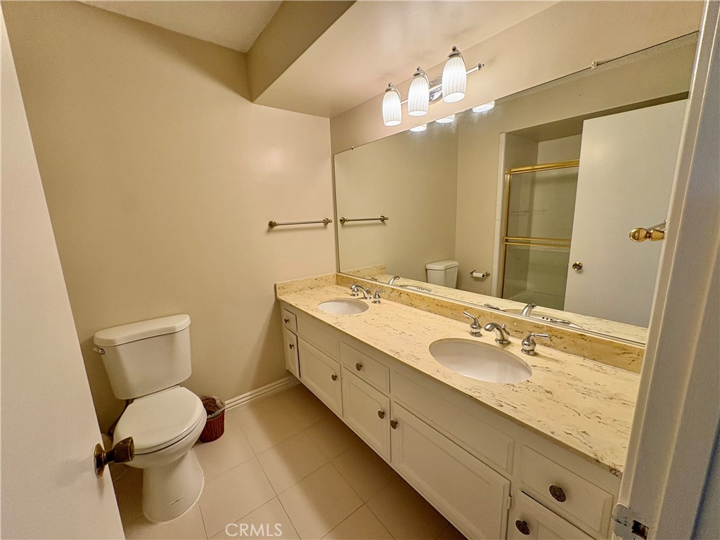 10081 Stonybrook Drive