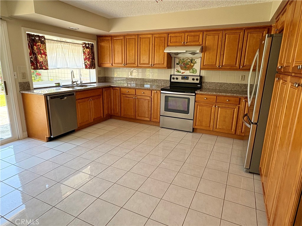 10081 Stonybrook Drive