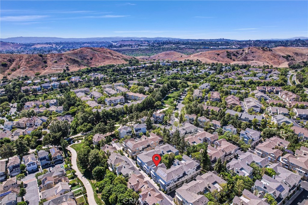 29 Hinterland Way