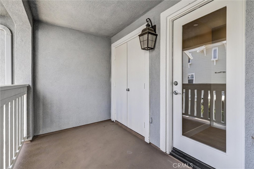 29 Hinterland Way