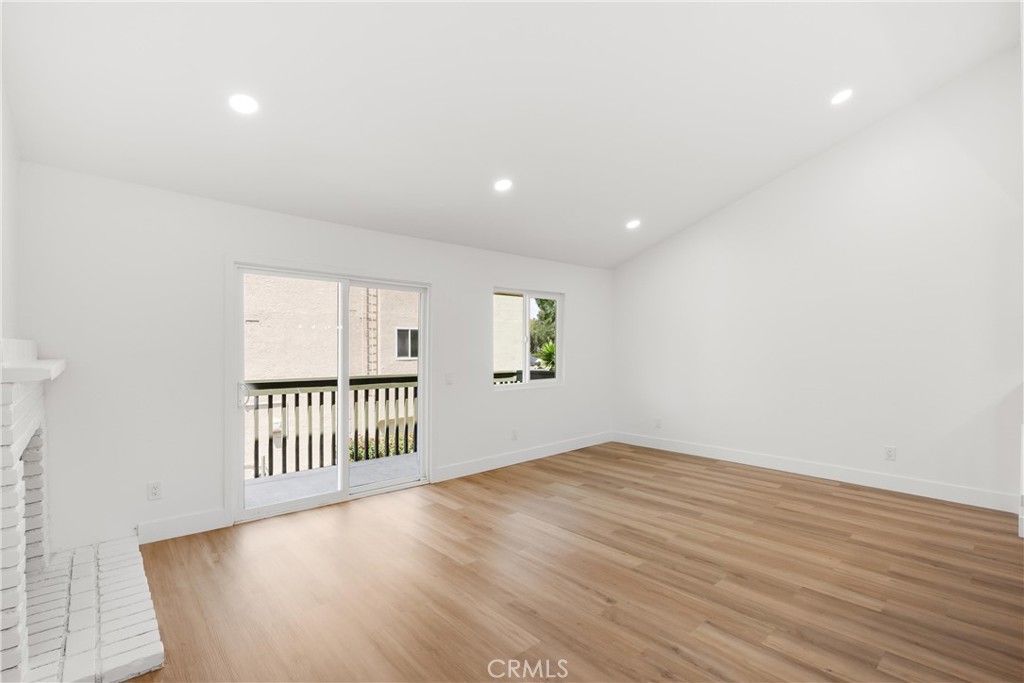 87 Tennessee Street C