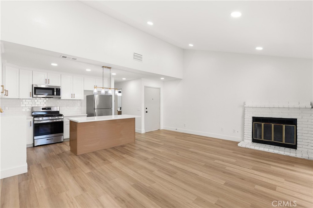 87 Tennessee Street C